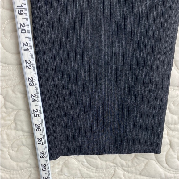 Penningtons Gray Pinstripe Dress Pants Pull On Size 14 - Picture 10 of 11